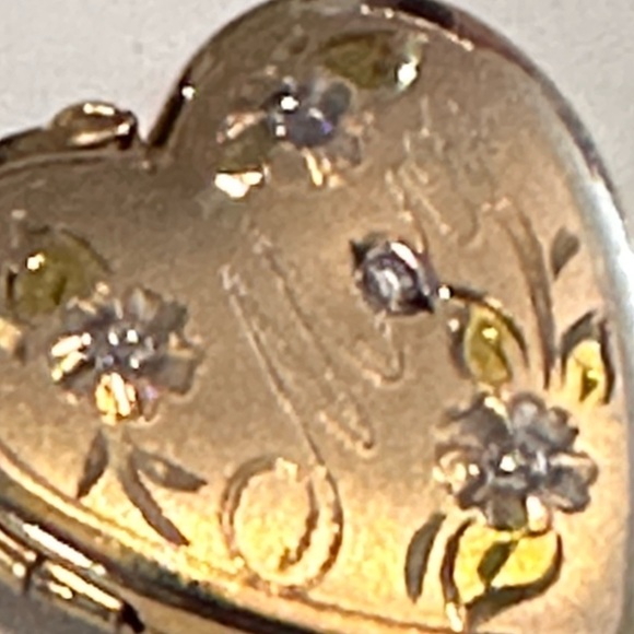 14k Gold Filled Diamond Heart Locket 2 Photo Etched Floral Monogrammed MOM 4031 - Picture 15 of 15